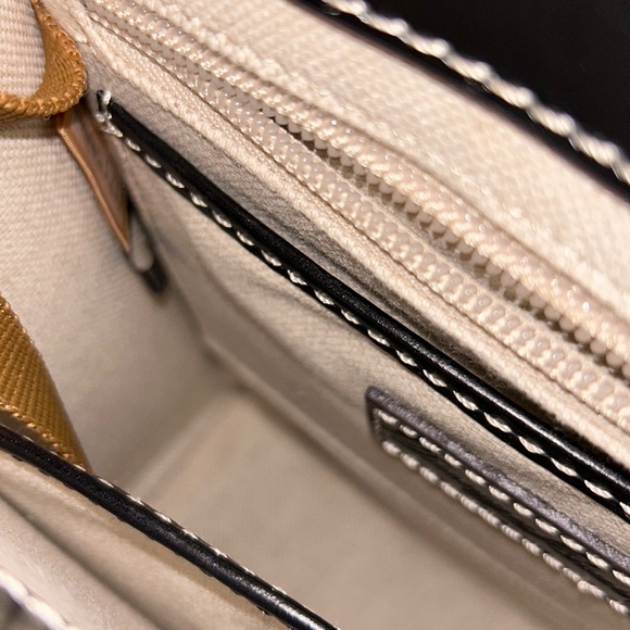 Dooney and bourke